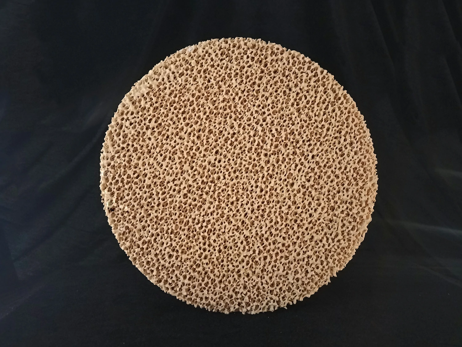 D200*30mm 10ppi Round Shape Zirconia Ceramic Foam Filter for Metal Melting - Image 2