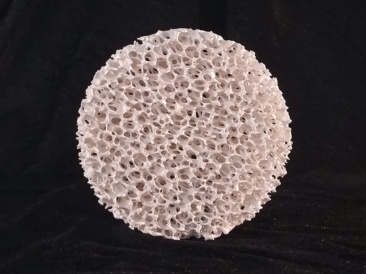 Dia145x22 10PPI Round Alumina Al2O3 Ceramic Foam Filter - Image 2